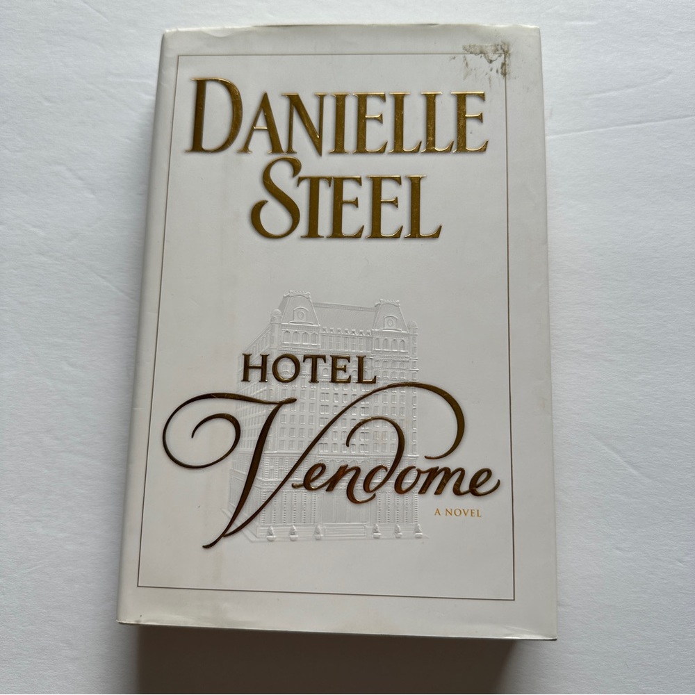 Book: Hotel Vendome by Danielle Steel - Hardcover